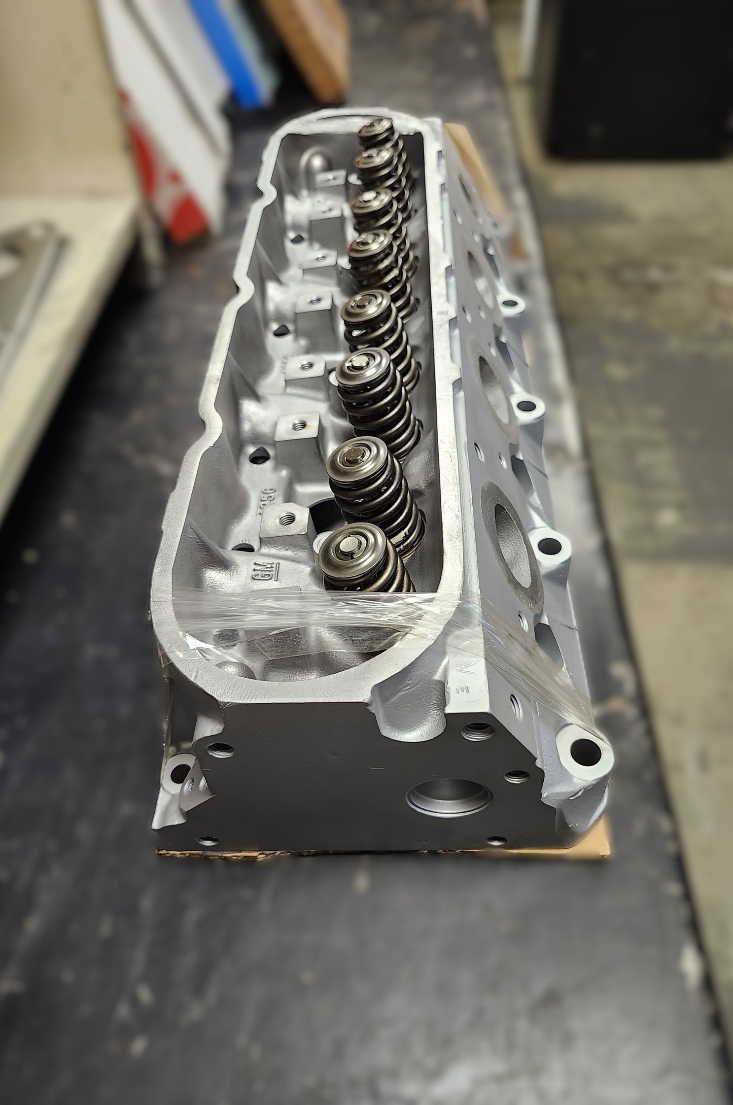 🔴 Tête de moteur(Cylinder Head) / Culasse GM 706  🔴